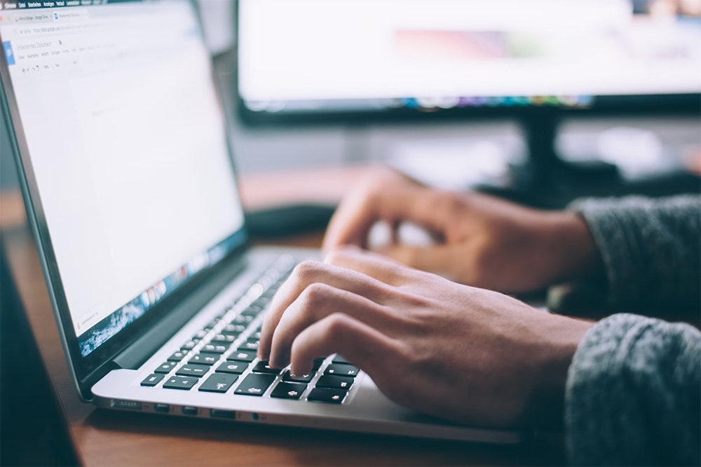 Email-internet-network-security-specialist
